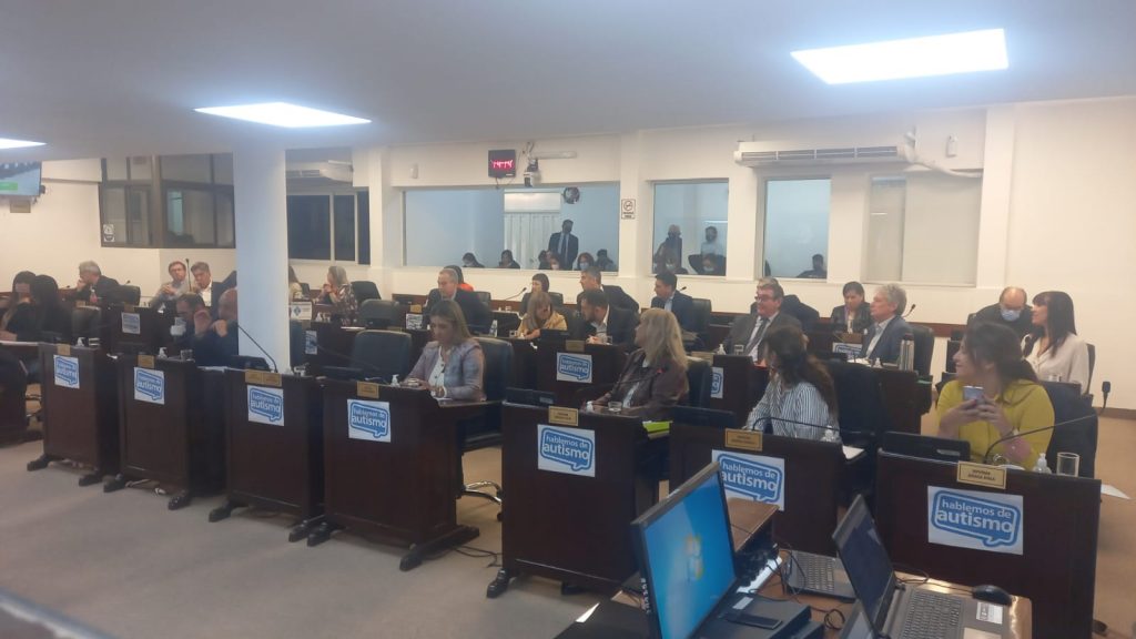 En sesión especial, aprobaron el pliego de designación de Roberto Herlein como Fiscal de Estado