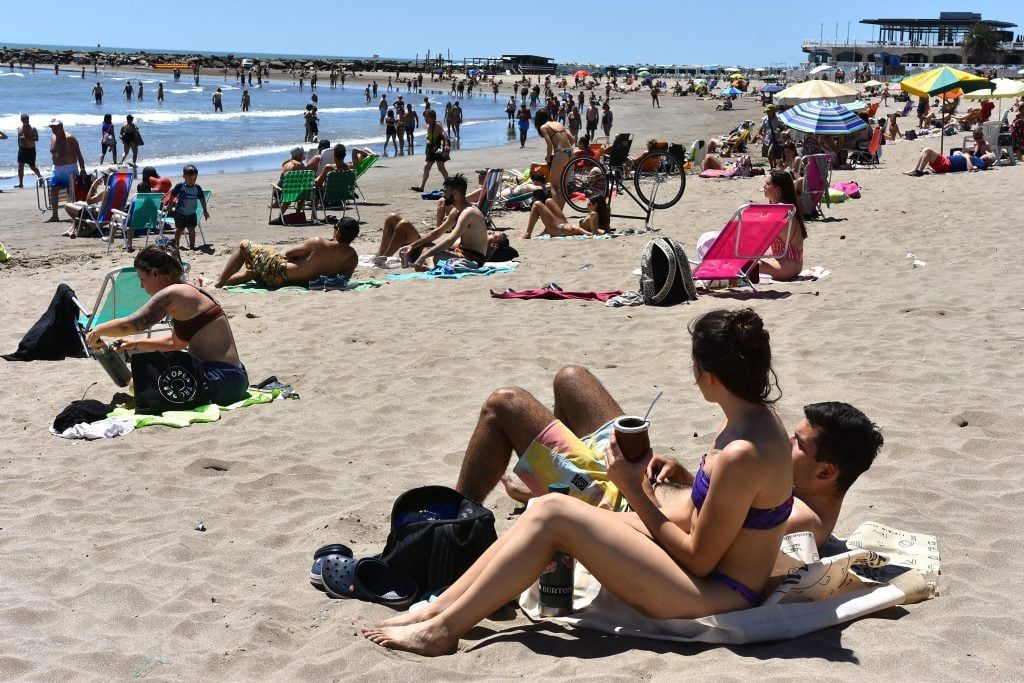 Turismo: preocupantes cifras de la primera quincena de enero en la costa argentina
