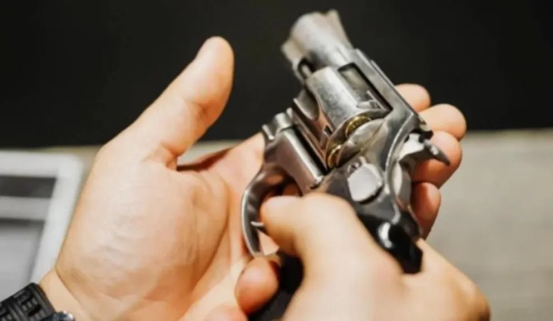 Bajaron la edad para portal legalmente armas, de 21 años a 18 Bajaron la edad para portal legalmente armas, de 21 años a 18