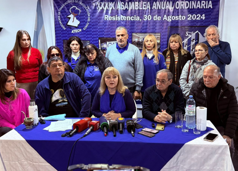 Docentes chaqueños convocan a marcha para exigir el pago de la cláusula gatillo y mejoras salariales Docentes chaqueños convocan a marcha para exigir el pago de la cláusula gatillo y mejoras salariales