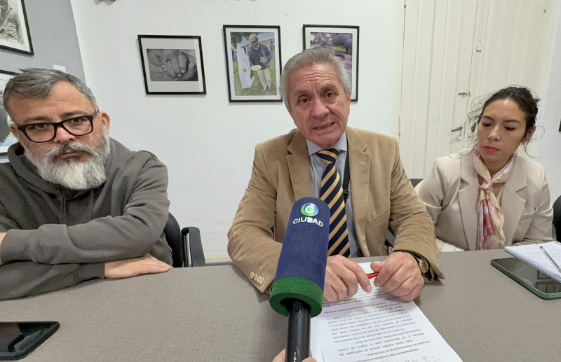 Agresión en Villa Berthet: “El avance del OCI determina que son dos personas vinculadas a la Fuerza de Seguridad de la provincia del Chaco” Agresión en Villa Berthet: “El avance del OCI determina que son dos personas vinculadas a la Fuerza de Seguridad de la provincia del Chaco”