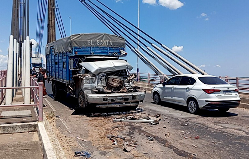 Otro choque entre camiones generó demoras en el Puente Belgrano Otro choque entre camiones generó demoras en el Puente Belgrano