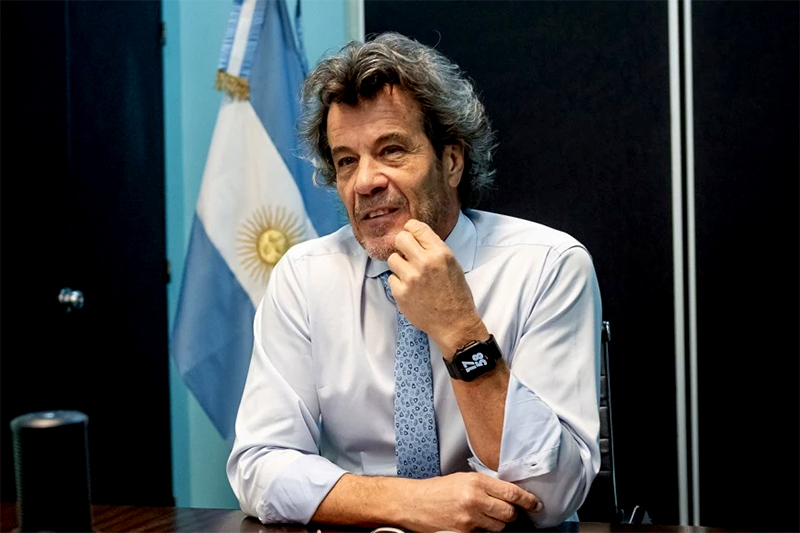 Paul Starc rechazó las presiones de Caputo para sacar la “Inocencia Fiscal” y renunció a la UIF Paul Starc rechazó las presiones de Caputo para sacar la “Inocencia Fiscal” y renunció a la UIF