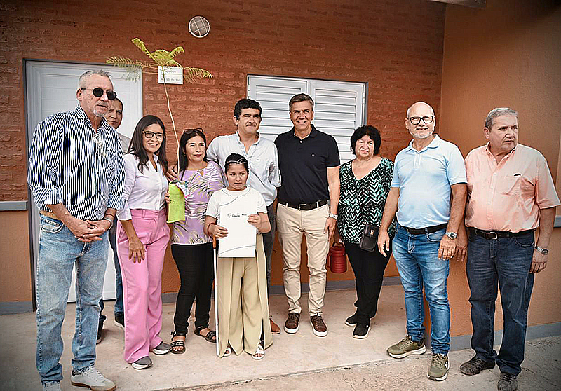 Zdero entregó viviendas en Concepción del Bermejo: “Obras terminadas y familias con casa propia” Zdero entregó viviendas en Concepción del Bermejo: “Obras terminadas y familias con casa propia”