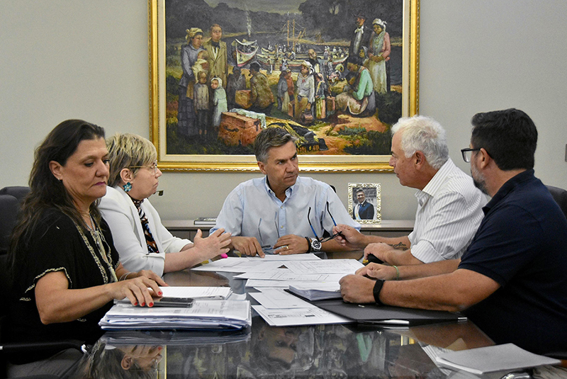 Lanzaron el programa “Mejor Escuela” para fortalecer la infraestructura educativa en toda la provincia Lanzaron el programa “Mejor Escuela” para fortalecer la infraestructura educativa en toda la provincia