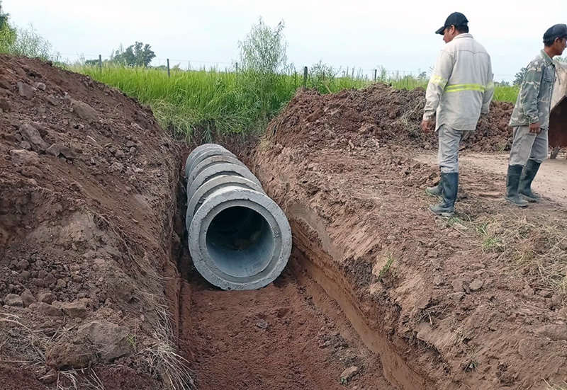 Vialidad Provincial ejecuta obras en el principal desagüe pluvial de Juan José Castelli Vialidad Provincial ejecuta obras en el principal desagüe pluvial de Juan José Castelli