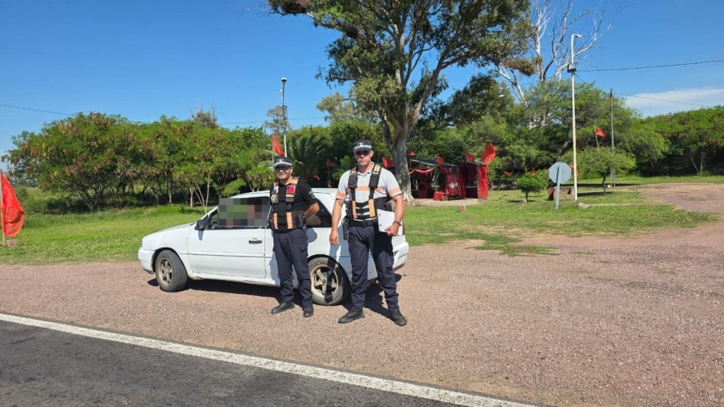 Recuperan en Las Breñas un auto robado en Corrientes Recuperan en Las Breñas un auto robado en Corrientes