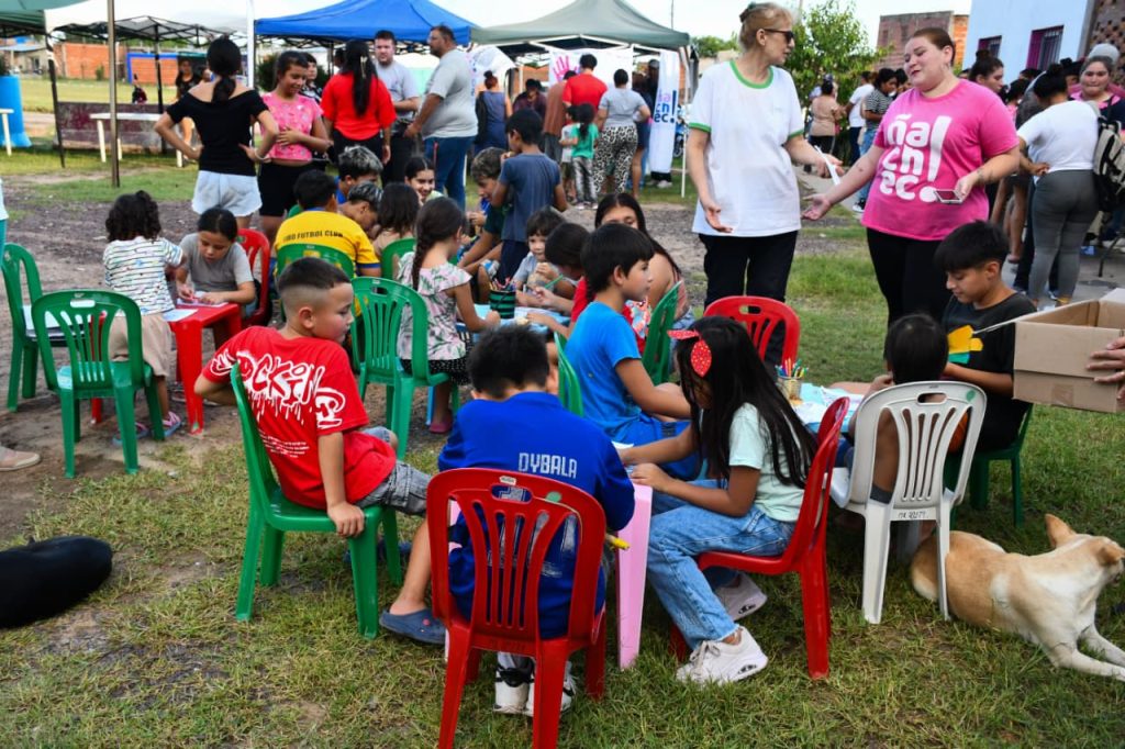 Comuna y provincia asistieron a familias del barrio La Rubita, tras el temporal del viernes