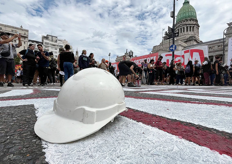 El Gobierno busca blindar la reforma laboral ante la ola de juicios que se desatará El Gobierno busca blindar la reforma laboral ante la ola de juicios que se desatará