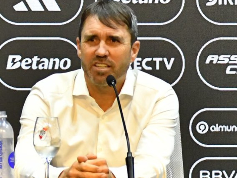 El Chacho Coudet asumió en River y fue contundente: “Esto es un monstruo” El Chacho Coudet asumió en River y fue contundente: “Esto es un monstruo”