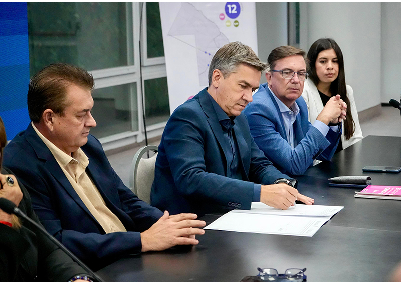 Zdero firmó convenios con Municipios para fortalecer la planificación urbana y el desarrollo local Zdero firmó convenios con Municipios para fortalecer la planificación urbana y el desarrollo local