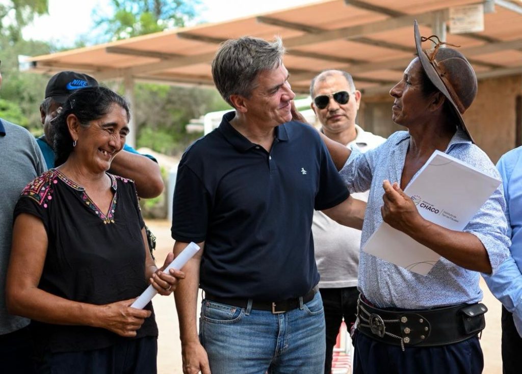 Después de décadas, la tierra queda en manos de quienes la trabajan Después de décadas, la tierra queda en manos de quienes la trabajan