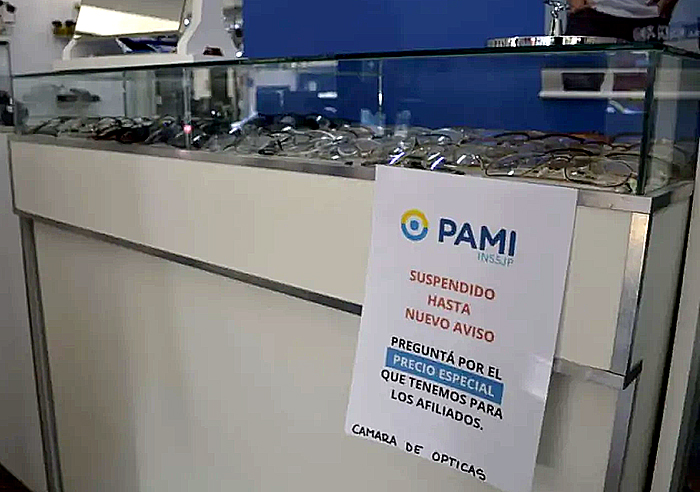Ópticas de Misiones suspenden atención a afiliados del PAMI por demoras en los pagos Ópticas de Misiones suspenden atención a afiliados del PAMI por demoras en los pagos