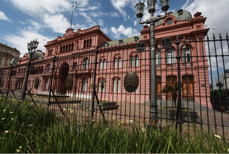 Un Gobierno atascado en la vara amoral Un Gobierno atascado en la vara amoral