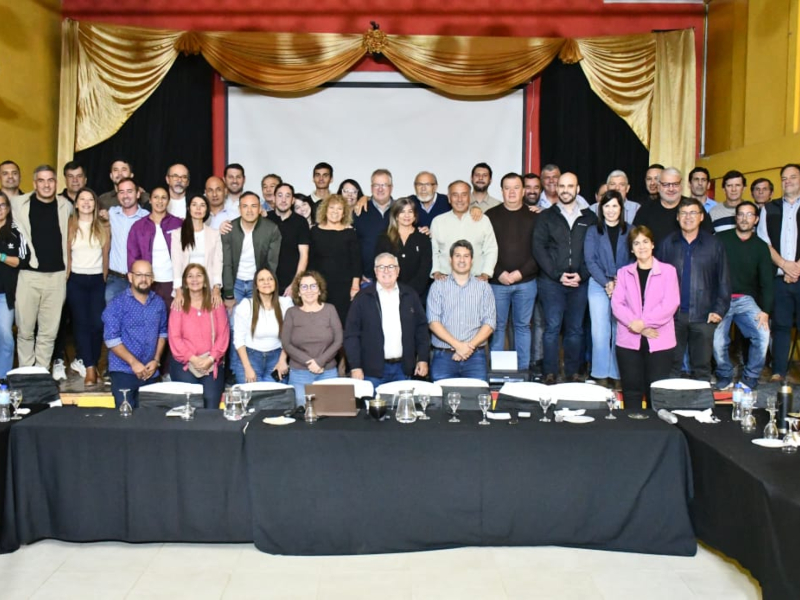 “Seriedad, gestión y responsabilidad política”: el reclamo de intendentes y diputados peronistas al gobierno del Chaco “Seriedad, gestión y responsabilidad política”: el reclamo de intendentes y diputados peronistas al gobierno del Chaco