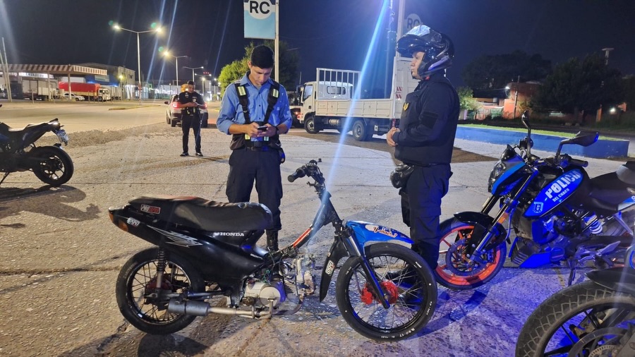 Operativos antiwileros y de alcoholemia dejaron un detenido y 37 vehículos secuestrados en Resistencia Operativos antiwileros y de alcoholemia dejaron un detenido y 37 vehículos secuestrados en Resistencia