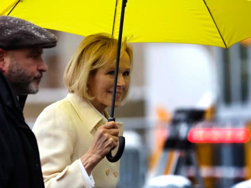 El gobierno de EEU abre una investigación penal contra E. Jean Carroll, quien demandó a Trump por violación El gobierno de EEU abre una investigación penal contra E. Jean Carroll, quien demandó a Trump por violación