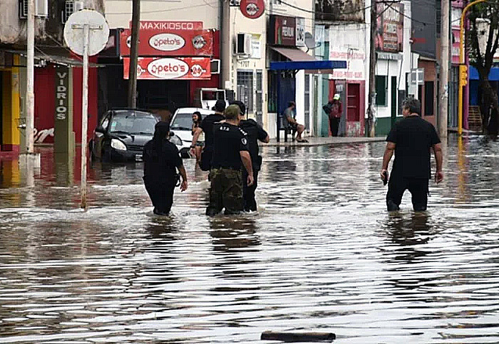 Corrientes también refuerza medidas ante la amenaza de El Niño Corrientes también refuerza medidas ante la amenaza de El Niño