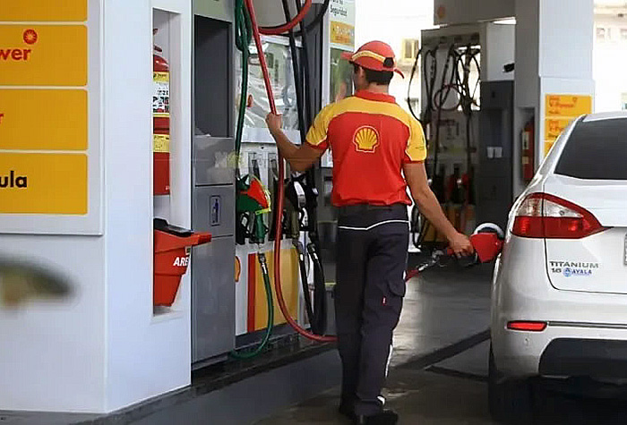 Las ventas de combustible al público cayeron 2,4% interanual en abril 2026 Las ventas de combustible al público cayeron 2,4% interanual en abril 2026