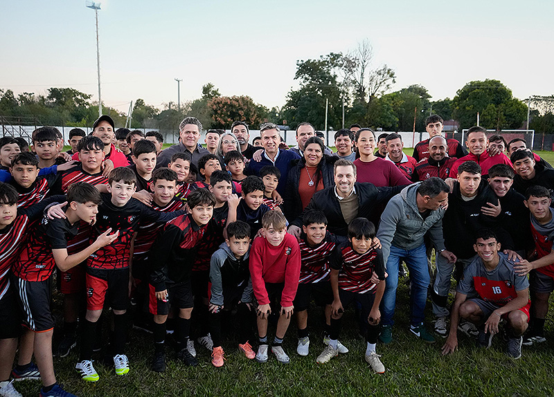 Zdero anunció importantes obras para el Club San Martín de Margarita Belén Zdero anunció importantes obras para el Club San Martín de Margarita Belén
