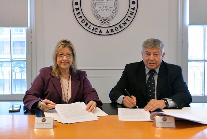 Convenio con Nación para incorporar 50 tobilleras electrónicas al sistema de monitoreo Convenio con Nación para incorporar 50 tobilleras electrónicas al sistema de monitoreo