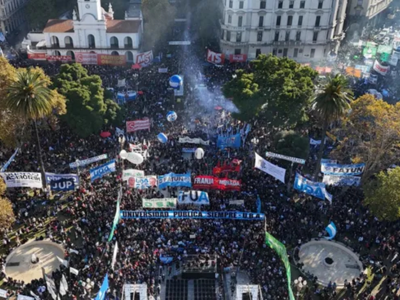 En un duro documento, universidades le pidieron a la Corte “que no permita que el Gobierno siga incumpliendo la ley de Financiamiento” En un duro documento, universidades le pidieron a la Corte “que no permita que el Gobierno siga incumpliendo la ley de Financiamiento”