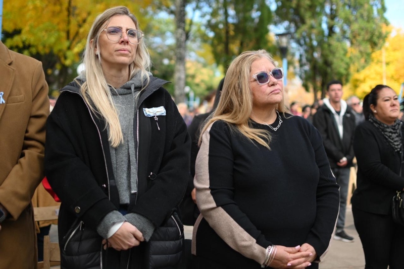 Legisladoras acompañaron la peregrinación y misa en honor a Santa Rita en Puerto Tirol Legisladoras acompañaron la peregrinación y misa en honor a Santa Rita en Puerto Tirol