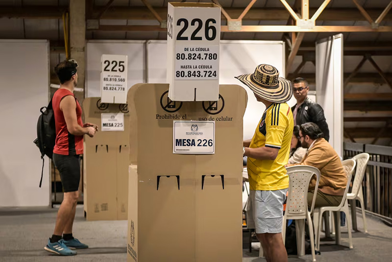 Elecciones en Colombia: Espriella se impone por 247.000 votos tras el preconteo Elecciones en Colombia: Espriella se impone por 247.000 votos tras el preconteo