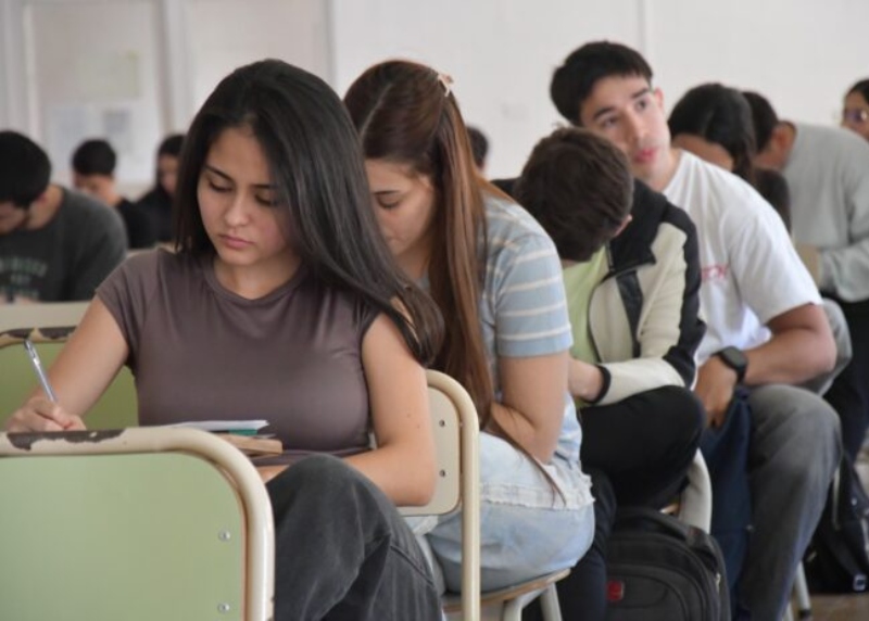 La UNNE invita a debatir los desafíos del Periodismo a 40 años de su enseñanza en la Facultad de Humanidades La UNNE invita a debatir los desafíos del Periodismo a 40 años de su enseñanza en la Facultad de Humanidades