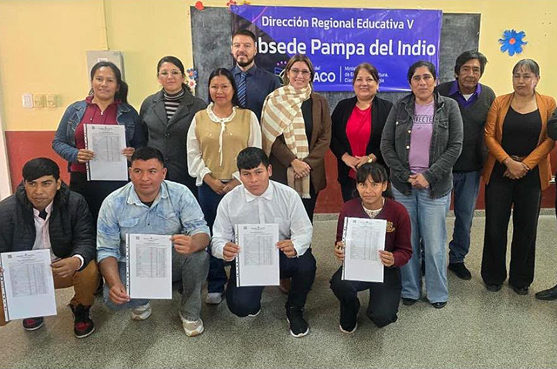 Primera entrega de títulos a egresados de proyectos especiales bilingües en Pampa del Indio Primera entrega de títulos a egresados de proyectos especiales bilingües en Pampa del Indio