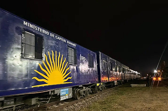 Por mal estado de vías descarriló el Tren 25 de Mayo cuando circulaba hacia Fontana Por mal estado de vías descarriló el Tren 25 de Mayo cuando circulaba hacia Fontana