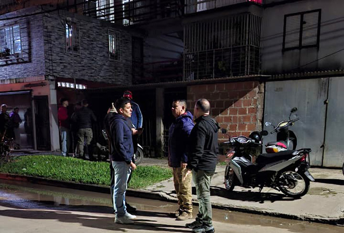 Investigan la muerte de una mujer hallada sin vida en el Barrio Güiraldes en Resistencia Investigan la muerte de una mujer hallada sin vida en el Barrio Güiraldes en Resistencia
