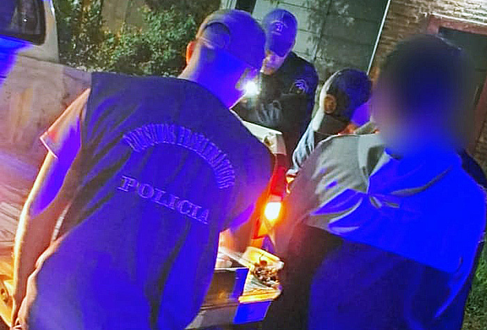 Dos jóvenes fueron asesinados a puñaladas en Presidencia Roca: hay un detenido Dos jóvenes fueron asesinados a puñaladas en Presidencia Roca: hay un detenido