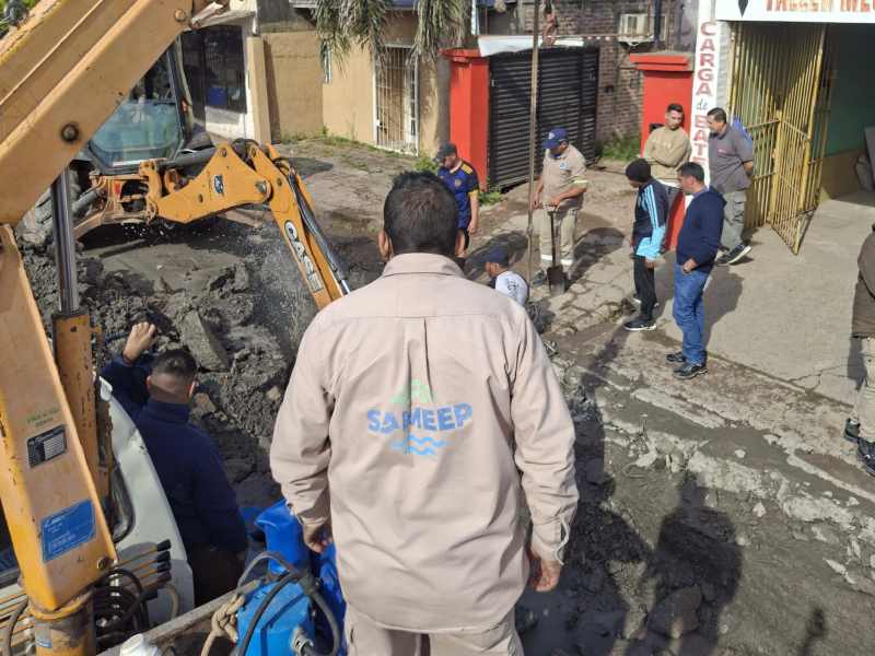 SAMEEP ejecutó múltiples reparaciones y obras para mejorar el servicio en Resistencia SAMEEP ejecutó múltiples reparaciones y obras para mejorar el servicio en Resistencia
