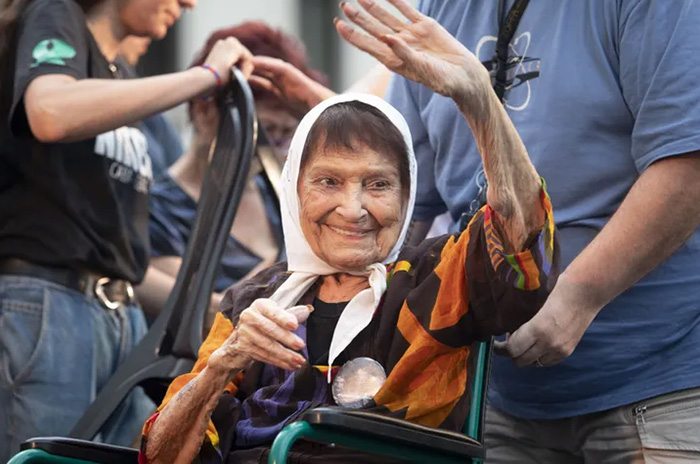 Falleció Taty Almeida, presidenta de Madres de Plaza de Mayo Falleció Taty Almeida, presidenta de Madres de Plaza de Mayo
