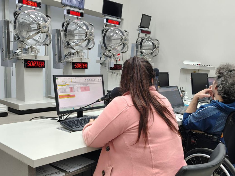 El IPDUV realizará el quinto Sorteo Estímulo para adjudicatarios al día El IPDUV realizará el quinto Sorteo Estímulo para adjudicatarios al día
