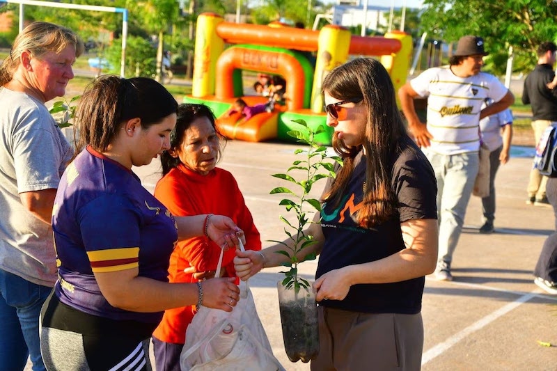 Castelli celebró el Día del Ambiente con actividades de concientización en el Pulmón Verde Castelli celebró el Día del Ambiente con actividades de concientización en el Pulmón Verde
