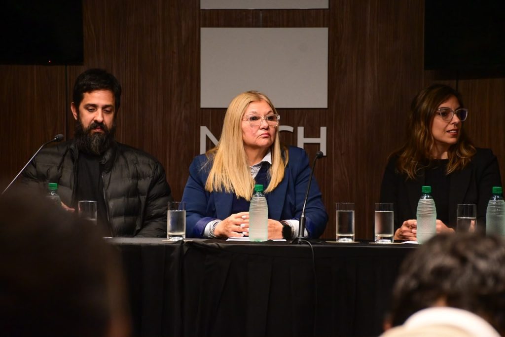 Debate sobre patrimonio cultural en la Bienal 2026: “Nos enriquecerán exposiciones y capacitaciones que serán abiertas y gratuitas” Debate sobre patrimonio cultural en la Bienal 2026: “Nos enriquecerán exposiciones y capacitaciones que serán abiertas y gratuitas”