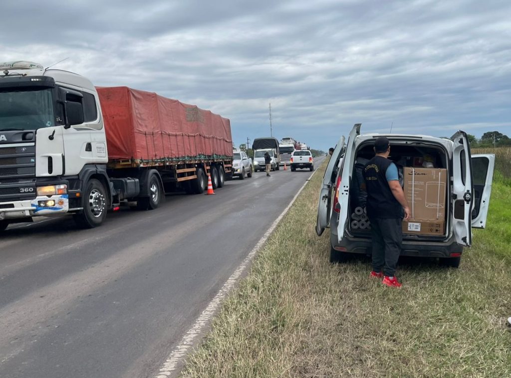Incautaron más de 3,6 kilos de marihuana ocultos en una encomienda Incautaron más de 3,6 kilos de marihuana ocultos en una encomienda