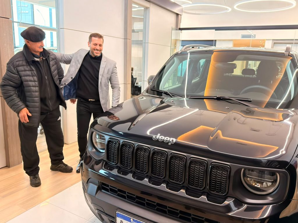 Cuando la solidaridad vuelve multiplicada: ganó una jeep tras colaborar con una jubilada Cuando la solidaridad vuelve multiplicada: ganó una jeep tras colaborar con una jubilada