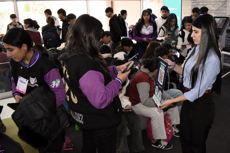 “Aprendiendo a ahorrar”: el NBCH capacitó a estudiantes de Villa Ángela en educación financiera “Aprendiendo a ahorrar”: el NBCH capacitó a estudiantes de Villa Ángela en educación financiera