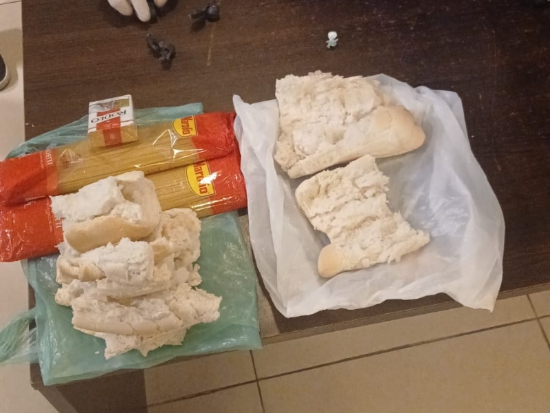 Intentó ingresar a un detenido droga dentro de panificados y fue descubierto Intentó ingresar a un detenido droga dentro de panificados y fue descubierto