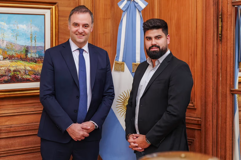 Fabián Fernández es el nuevo Secretario de Comunicación Fabián Fernández es el nuevo Secretario de Comunicación