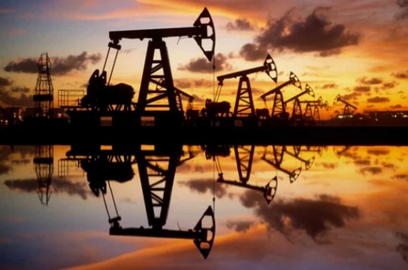El petróleo extiende su escalada y ya supera los u$s85, mientras Wall Street adelanta una jornada de volatilidad El petróleo extiende su escalada y ya supera los u$s85, mientras Wall Street adelanta una jornada de volatilidad