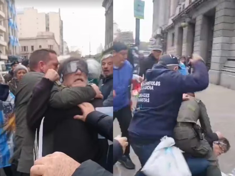 Gendarmería reprimió la marcha de jubilados en Congreso en la previa al partido Argentina vs. Inglaterra Gendarmería reprimió la marcha de jubilados en Congreso en la previa al partido Argentina vs. Inglaterra