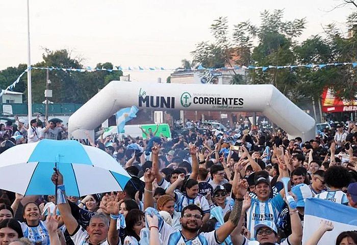 Corrientes mantiene el Fan Fest en la Poncho Verde por cábala para la final del Mundial Corrientes mantiene el Fan Fest en la Poncho Verde por cábala para la final del Mundial
