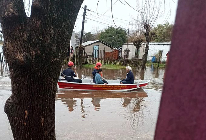 Granizo en Ituzaingó y Bella Vista y más de 120 milímetros de lluvia en Curuzú Cuatiá Granizo en Ituzaingó y Bella Vista y más de 120 milímetros de lluvia en Curuzú Cuatiá
