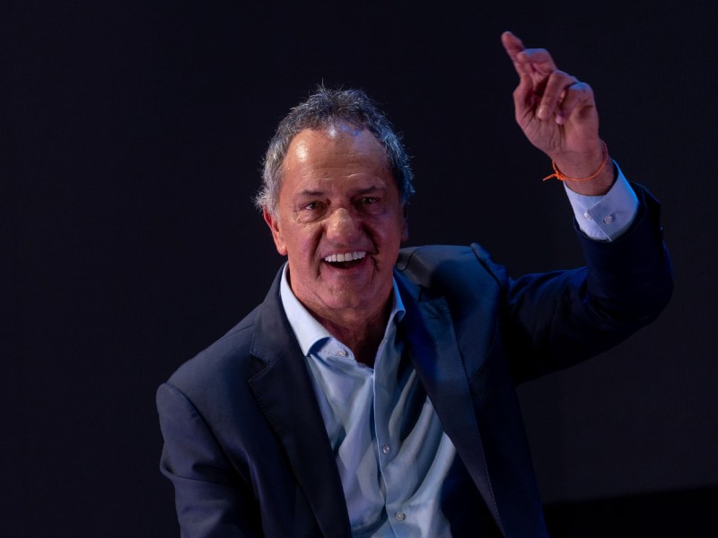 Daniel Scioli fue redesignado “ad honorem” como Secretario de Turismo, Ambiente y Deportes Daniel Scioli fue redesignado “ad honorem” como Secretario de Turismo, Ambiente y Deportes