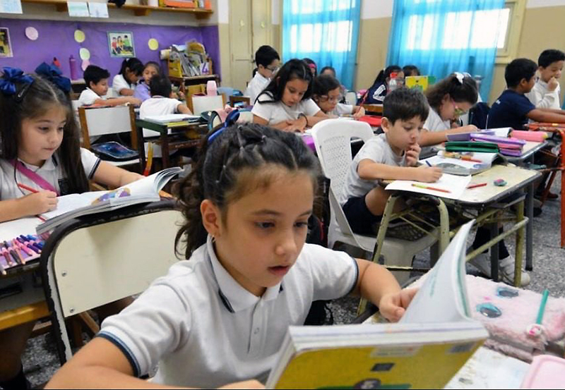Paradoja educativa: los argentinos rechazan promoción automática, pero tampoco quieren promover la repitencia Paradoja educativa: los argentinos rechazan promoción automática, pero tampoco quieren promover la repitencia