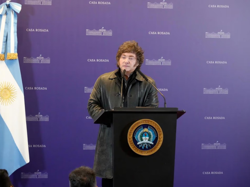 Milei anunció a legisladores de La Libertad Avanza una propuesta para modificar la Carta Orgánica del BCRA Milei anunció a legisladores de La Libertad Avanza una propuesta para modificar la Carta Orgánica del BCRA